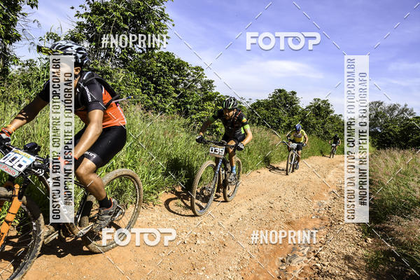 Buy your photos of the eventOURO BIKER on Fotop