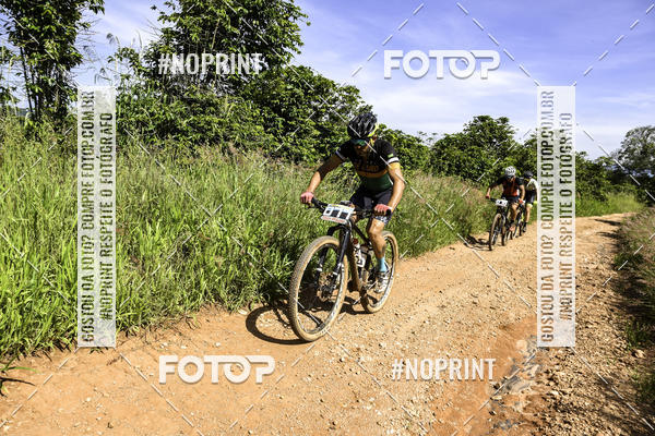 Buy your photos of the eventOURO BIKER on Fotop