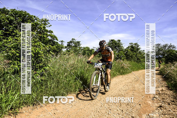 Buy your photos of the eventOURO BIKER on Fotop