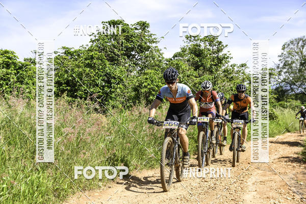 Buy your photos of the eventOURO BIKER on Fotop