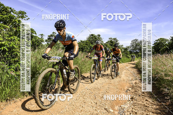 Buy your photos of the eventOURO BIKER on Fotop