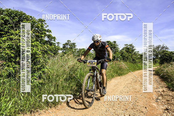 Buy your photos of the eventOURO BIKER on Fotop