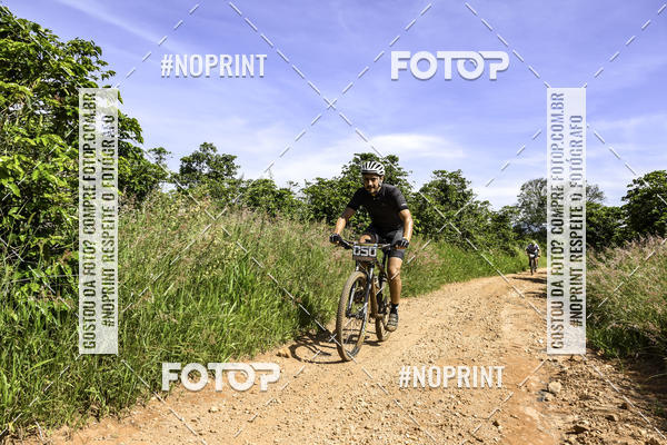 Buy your photos of the eventOURO BIKER on Fotop