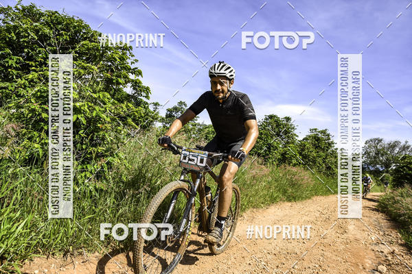 Buy your photos of the eventOURO BIKER on Fotop