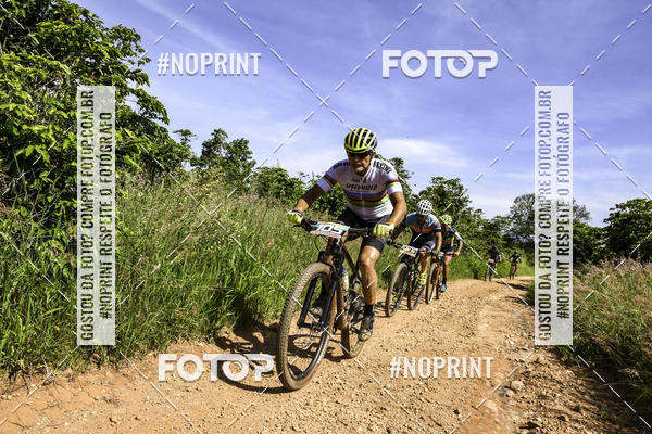 Buy your photos of the eventOURO BIKER on Fotop