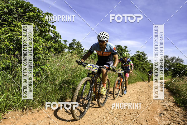 Buy your photos of the eventOURO BIKER on Fotop