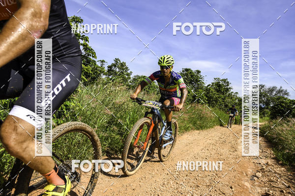 Buy your photos of the eventOURO BIKER on Fotop