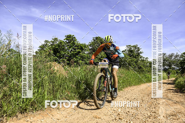 Buy your photos of the eventOURO BIKER on Fotop