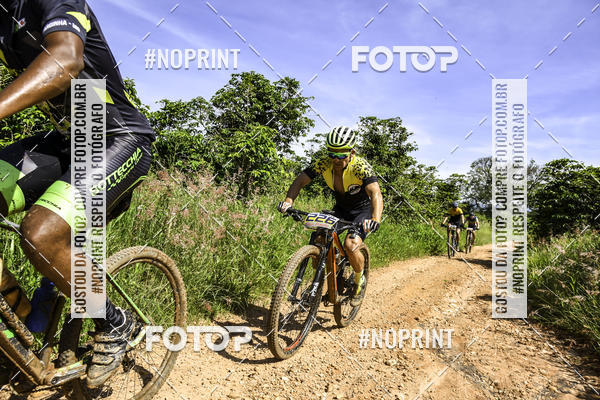 Buy your photos of the eventOURO BIKER on Fotop