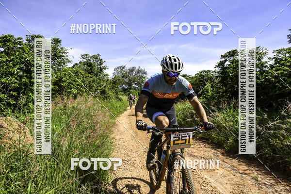 Buy your photos of the eventOURO BIKER on Fotop