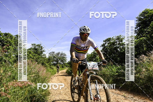 Buy your photos of the eventOURO BIKER on Fotop