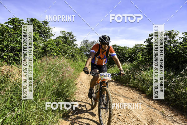 Buy your photos of the eventOURO BIKER on Fotop