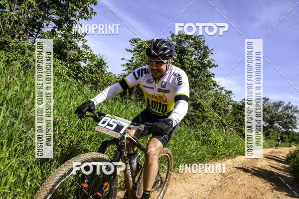 Buy your photos of the eventOURO BIKER on Fotop
