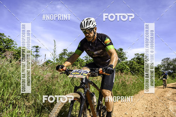 Buy your photos of the eventOURO BIKER on Fotop
