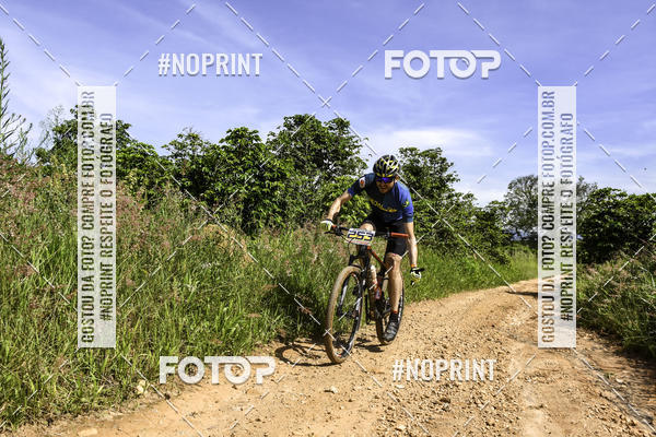 Buy your photos of the eventOURO BIKER on Fotop