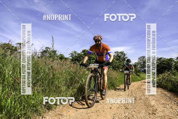 Buy your photos of the eventOURO BIKER on Fotop