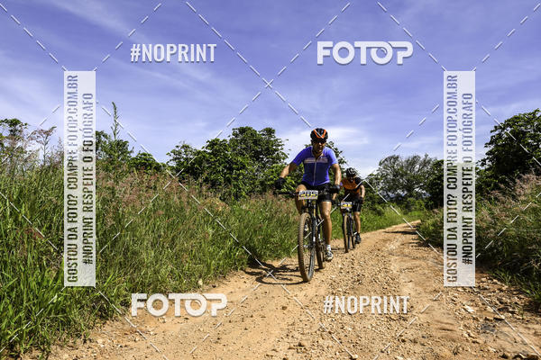 Buy your photos of the eventOURO BIKER on Fotop