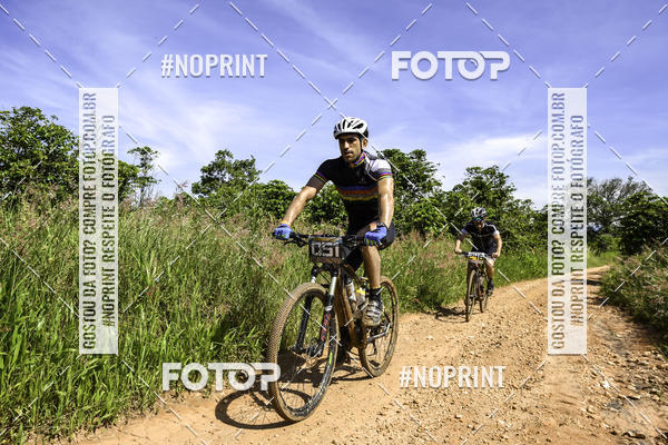Buy your photos of the eventOURO BIKER on Fotop