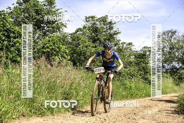 Buy your photos of the eventOURO BIKER on Fotop