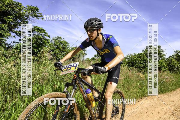 Buy your photos of the eventOURO BIKER on Fotop