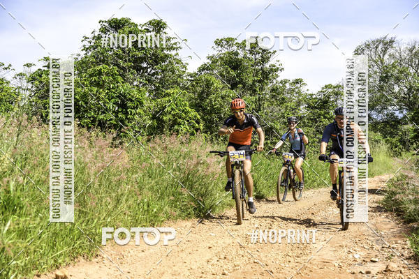 Buy your photos of the eventOURO BIKER on Fotop