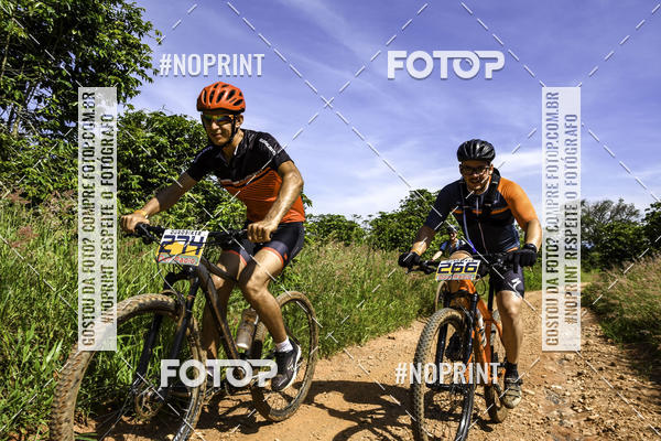 Buy your photos of the eventOURO BIKER on Fotop