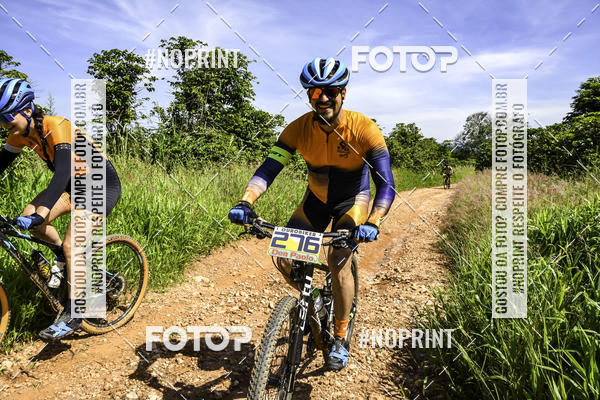 Buy your photos of the eventOURO BIKER on Fotop