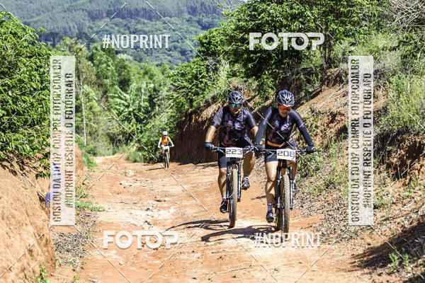 Buy your photos of the eventOURO BIKER on Fotop