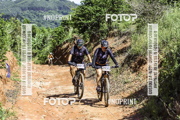 Buy your photos of the eventOURO BIKER on Fotop