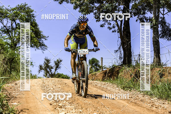 Buy your photos of the eventOURO BIKER on Fotop