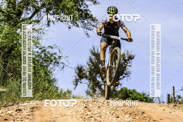 Buy your photos of the eventOURO BIKER on Fotop
