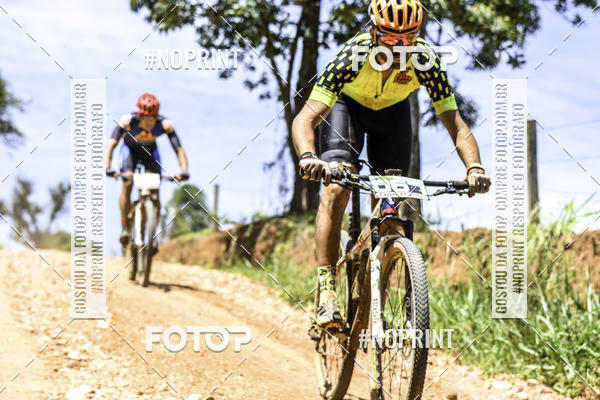 Buy your photos of the eventOURO BIKER on Fotop