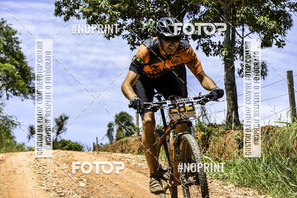 Buy your photos of the eventOURO BIKER on Fotop