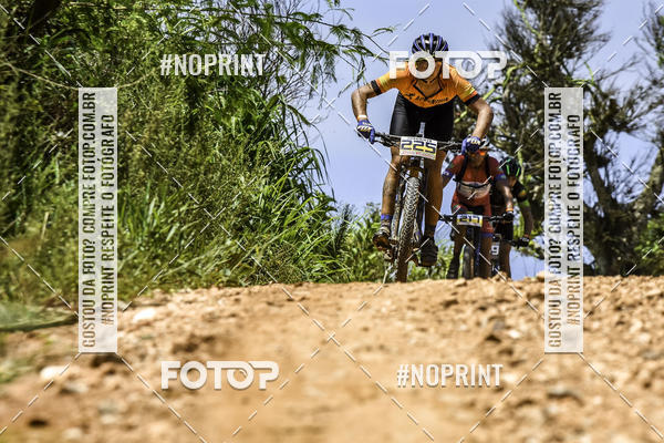 Buy your photos of the eventOURO BIKER on Fotop