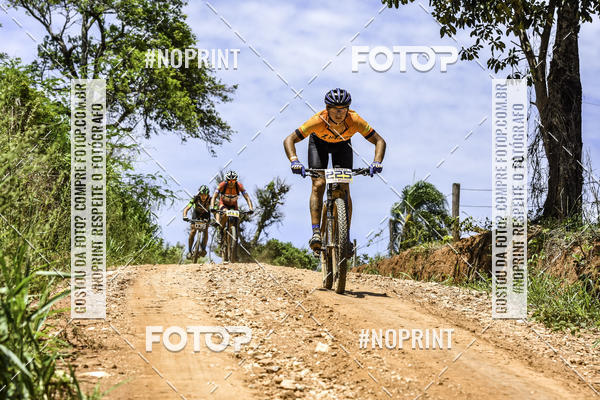 Buy your photos of the eventOURO BIKER on Fotop
