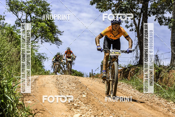 Buy your photos of the eventOURO BIKER on Fotop