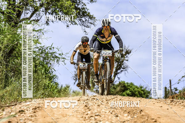Buy your photos of the eventOURO BIKER on Fotop