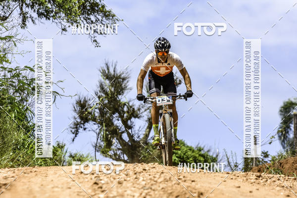Buy your photos of the eventOURO BIKER on Fotop