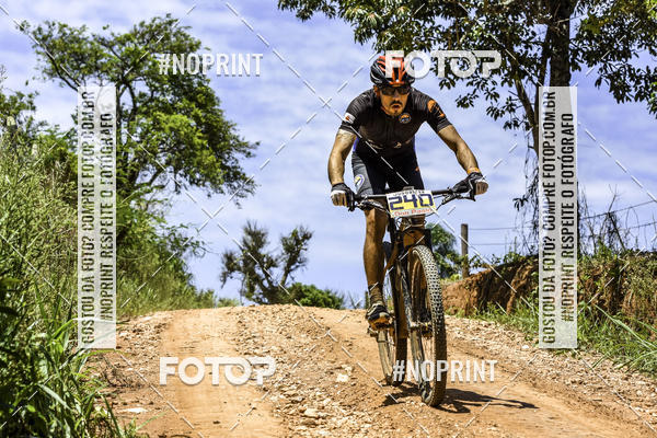 Buy your photos of the eventOURO BIKER on Fotop