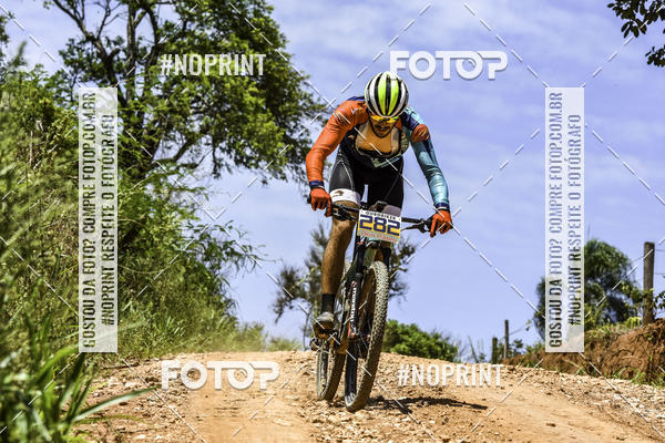 Buy your photos of the eventOURO BIKER on Fotop