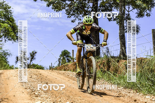 Buy your photos of the eventOURO BIKER on Fotop
