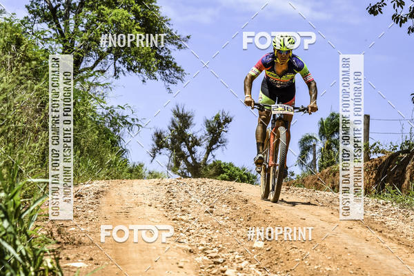 Buy your photos of the eventOURO BIKER on Fotop