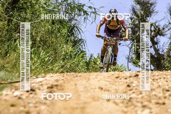 Buy your photos of the eventOURO BIKER on Fotop