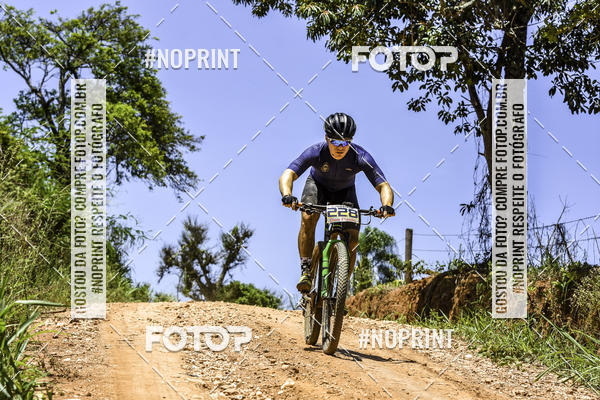 Buy your photos of the eventOURO BIKER on Fotop