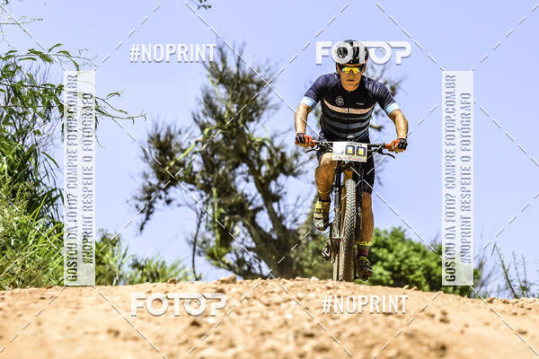 Buy your photos of the eventOURO BIKER on Fotop