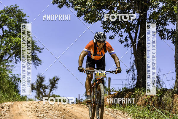Buy your photos of the eventOURO BIKER on Fotop