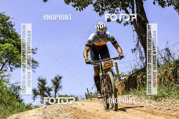 Buy your photos of the eventOURO BIKER on Fotop