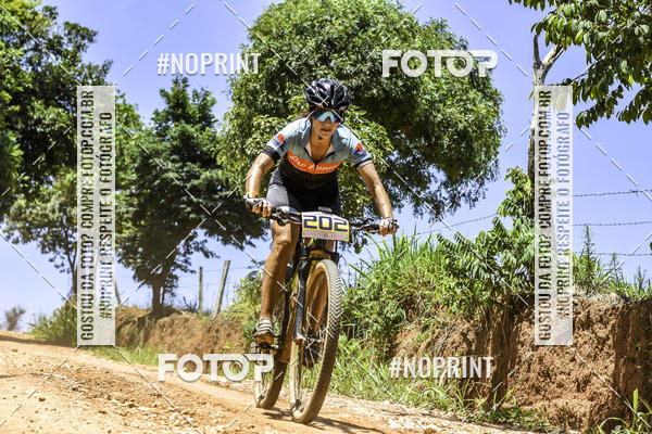 Buy your photos of the eventOURO BIKER on Fotop