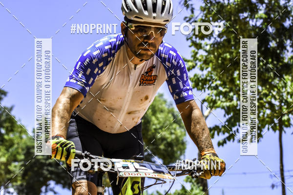 Buy your photos of the eventOURO BIKER on Fotop