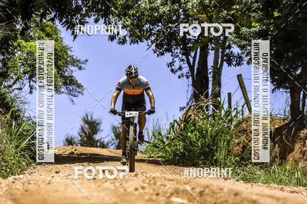 Buy your photos of the eventOURO BIKER on Fotop